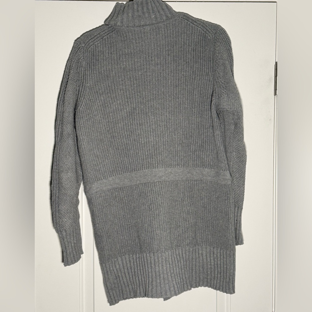 NEVER WORN! Lou & Grey Ribbed Gray Cardigan - Picture 5 of 5